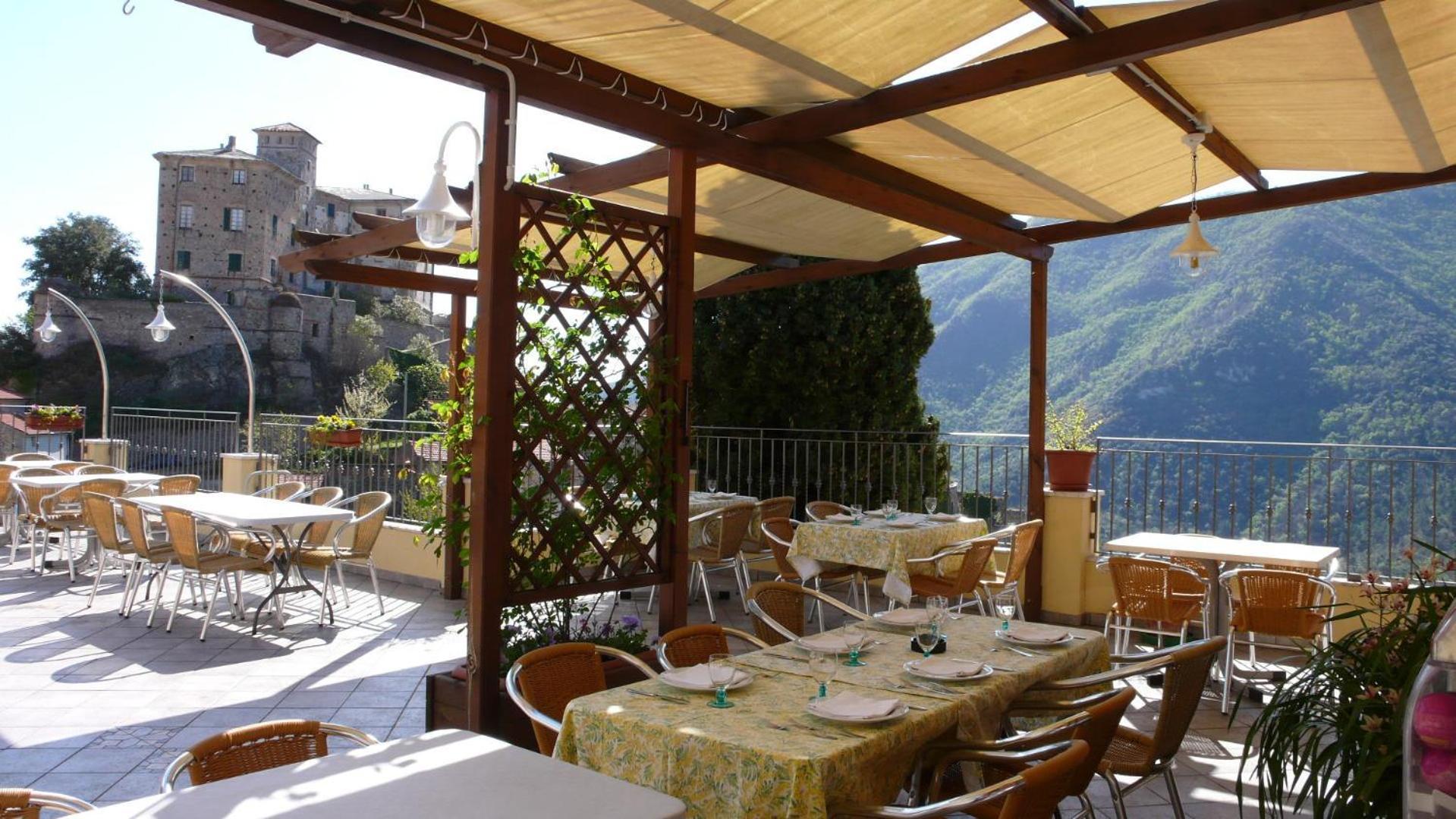 Albergo Cecchin Balestrino Bagian luar foto
